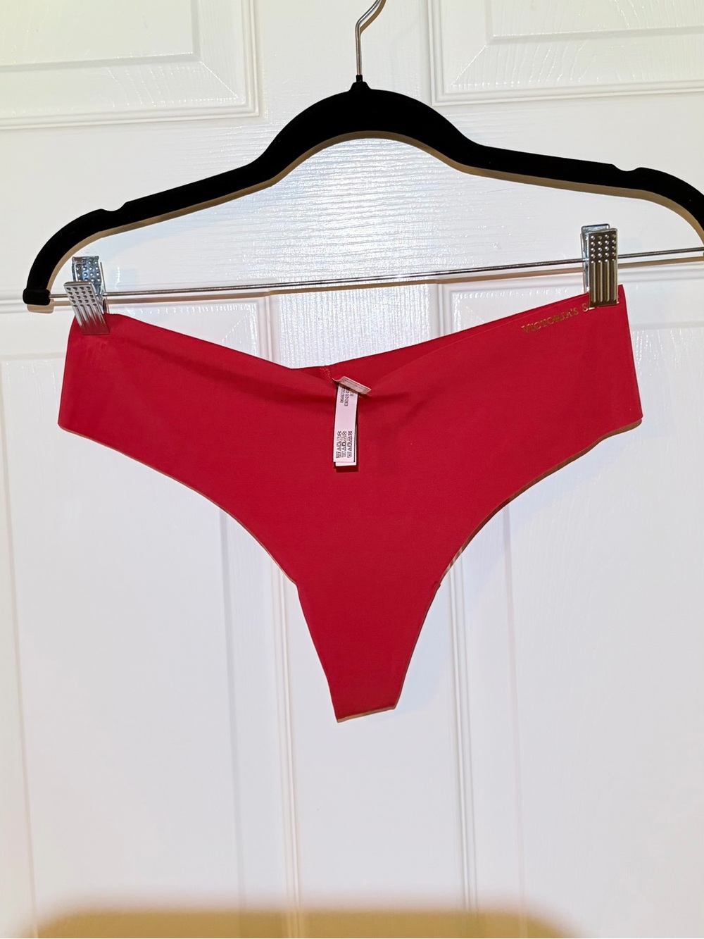 NWT Victoria's Secret Fire Red Seamless Thong Panties. Size XL